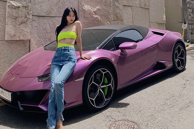 ▲배우 한예슬의 우라칸 스파이더(사진=한예슬 인스타그램)