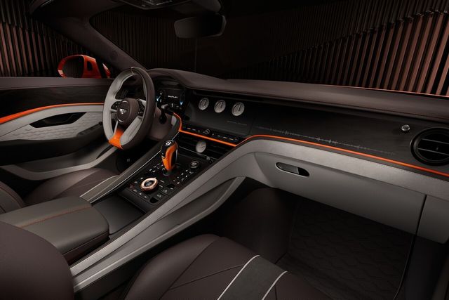 ▲벤틀리 바투르 컨버터블(사진=벤틀리)