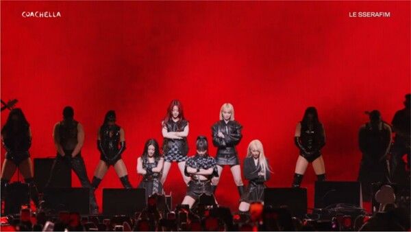 ▲르세라핌의 코첼라 무대 (사진=코첼라)