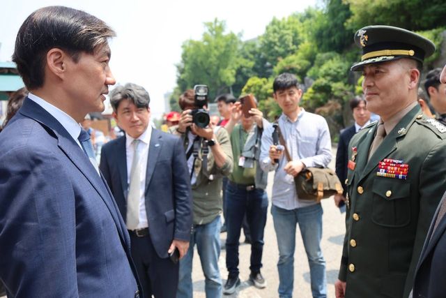 ▲조국혁신당 조국 대표와 박정훈 전 해병대 수사단장 (사진=연합뉴스)