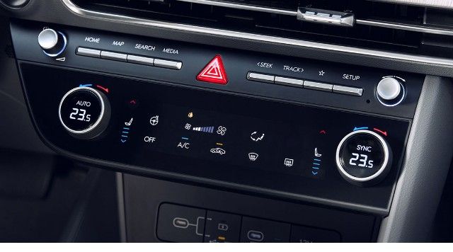 ▲현대 쏘나타 디 엣지 듀얼 오토 에어컨(사진=현대자동차)