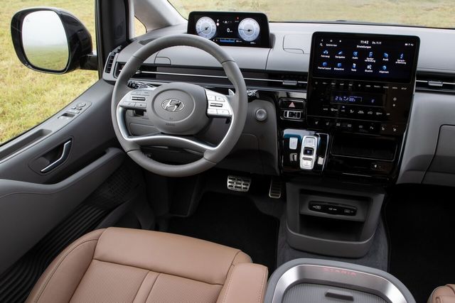 ▲현대 스타리아 실내(사진=현대차)