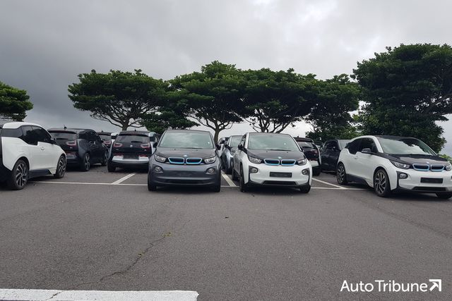 ▲제주도의 한 주차장에 BMW i3가 방치된 모습(사진=김예준 기자)