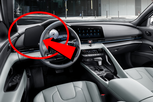 ▲현대 아반떼 실내(사진=현대차)