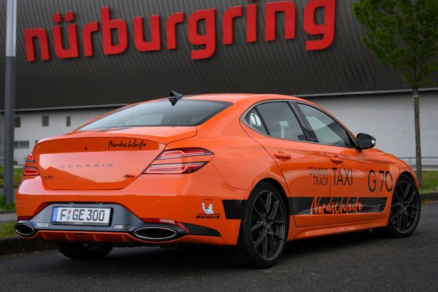 ▲제네시스 트랙 택시 노르트슐라이페(사진=제네시스)