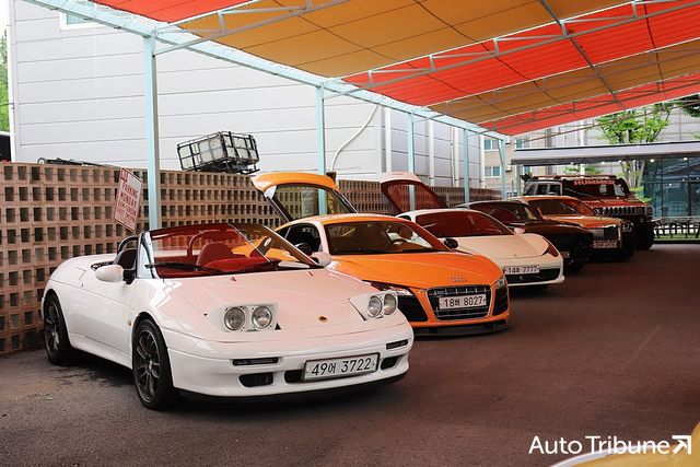 ▲카레이지 히피스에 전시된 다양한 차량들(사진=최현진 기자)