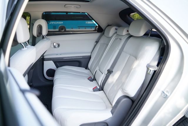 ▲현대 아이오닉 5 초기형(사진=View H)