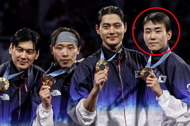 ▲올림픽 3연패 달성한 남자 펜싱 사브르 대표팀 (사진=뉴스1)