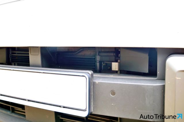 ▲모던 트림에도 액티브 에어 플랩은 기본이다(사진=김동민 기자)