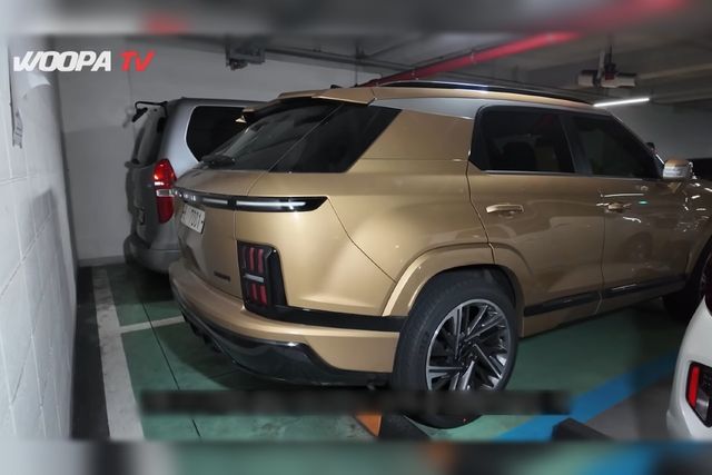 ▲실물 모습 포착된 KGM 액티언(사진=유튜브'우파 TV')