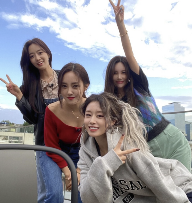 ▲티아라 은정, 효민, 지연, 큐리 (사진=지연 SNS)