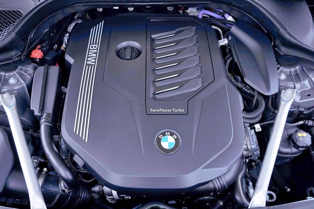 ▲6시리즈 GT '실키식스' 엔진(사진=BMW)