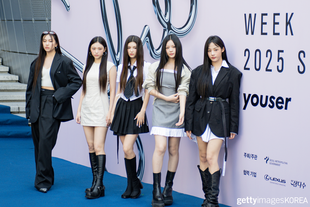 ▲2025 S/S 서울패션위크에 참석한 뉴진스 (사진=gettyimageKOREA)