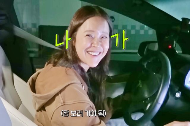 ▲백지영과 테슬라 모델 X(사진=유튜브 '백지영&nbsp;Baek Z Young')