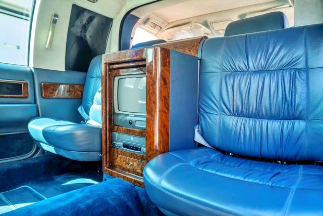 ▲캐딜락 플리트우드 브로엄 프레지덴셜 리무진(사진=Mecum Auctions)