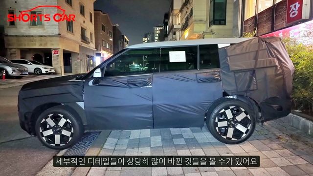 현대 싼타페 부분 변경 모델 테스트카 스파이샷 /사진=유튜브 '숏카 SHORTS CAR'