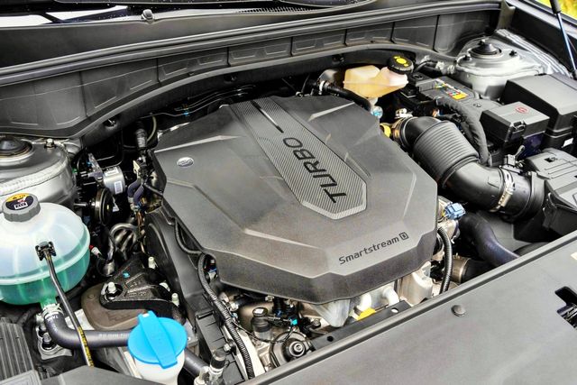 카니발에 탑재됐던 스마트스트림 D 엔진 /사진=기아