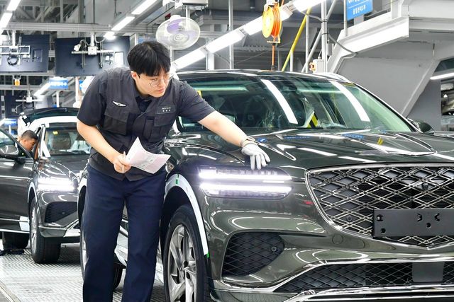 참고사진, 현대차 울산 2공장에서 생산 중인 GV80 /사진=제네시스