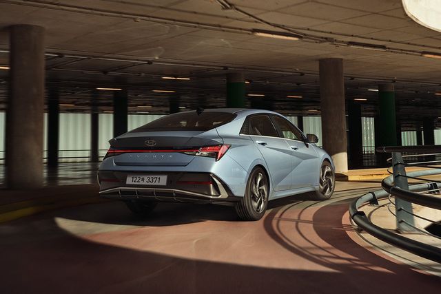 아반떼 하이브리드/사진=현대자동차