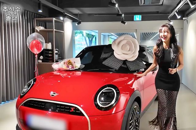 하원미가 구매한 미니 쿠퍼 S 5-도어 /사진=유튜브 '하원미 HaWonmi'