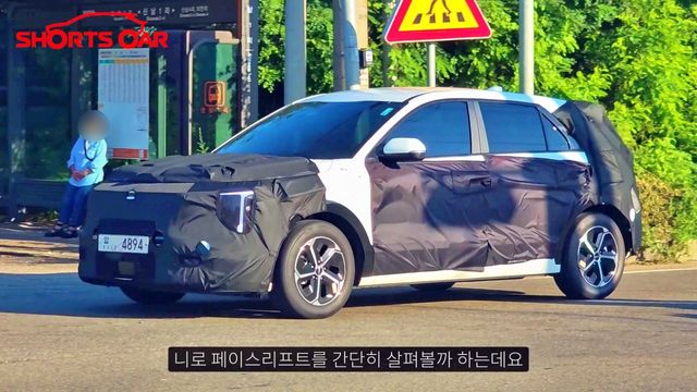 기아 니로 부분 변경 모델 테스트카 스파이샷 /사진=유튜브 '숏카 SHORTS CAR'