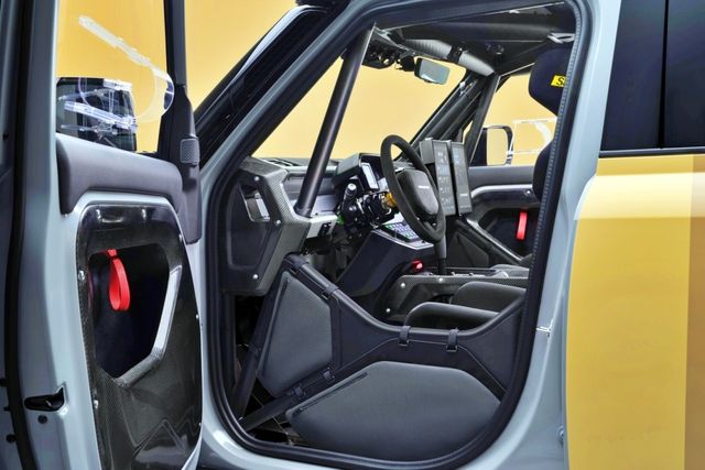 올 뉴 디펜더 다카르 D7X-R /사진=랜드로버