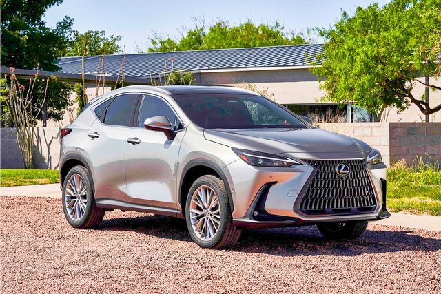 현행 NX /사진=렉서스