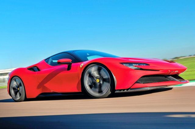 ▲SF90 스트라달레(사진=페라리)