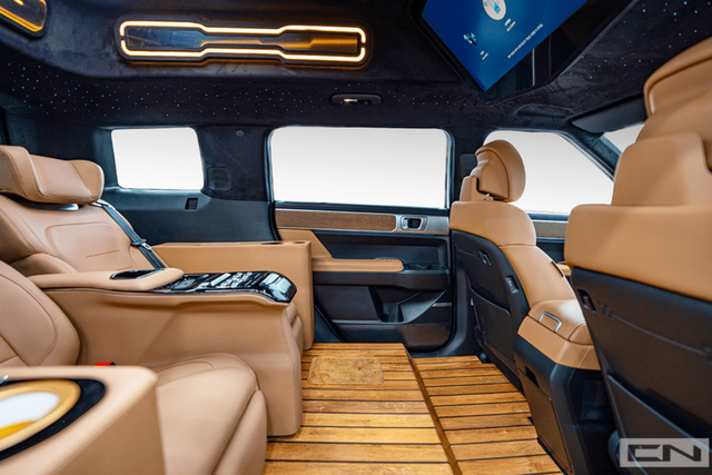 ▲싼타페 하이리무진(사진=CN모터스)