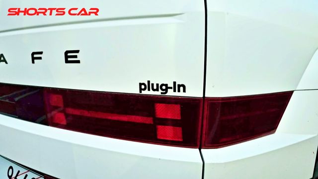 ▲참고사진, 현대 싼타페 플러그인 하이브리드 스파이샷(사진=유튜브 '숏카')