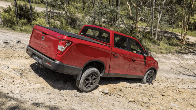 ▲수출명 무쏘로 호주에 판매 중인 렉스턴 스포츠(사진=KGM)