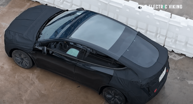 ▲테스트 중인 모델Q (사진=유튜브 The Electric Viking)