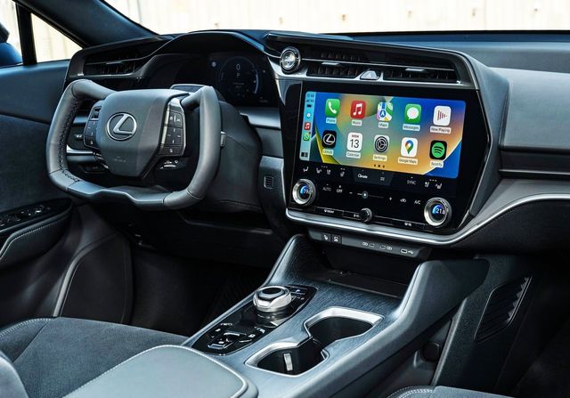 ▲렉서스 신형 RZ 실내 (사진=렉서스)
