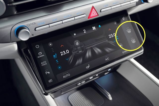 ▲그랜저에 있는 부채 모양의 프론트 버튼, 프론트, 사각형 모양의 리어 버튼(사진=현대)