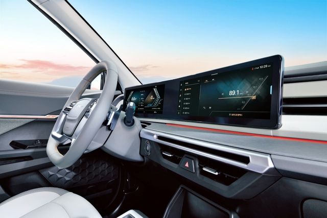 ▲토레스 하이브리드(사진=KGM)