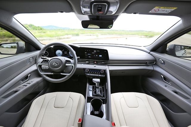 ▲현대 아반떼(사진=VIEW H)