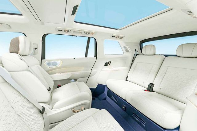 ▲900 2열 시트를 회전시킨 모습(사진=링크앤코)