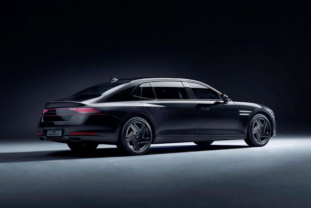 ▲G90 롱휠베이스 블랙(사진=제네시스)