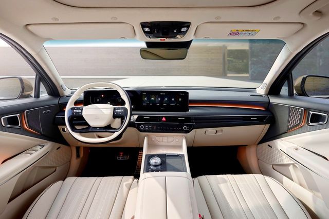 ▲K8(사진=기아)