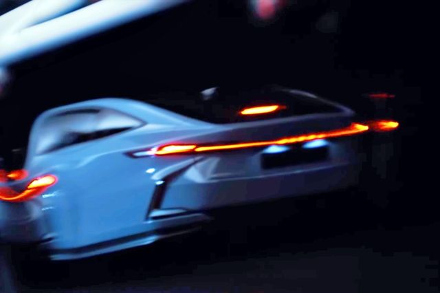 ▲티저 영상 속 신형 ES(사진=렉서스)