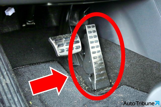 ▲현대 싼타페 오르간 타입 가속 페달(사진=오토트리뷴 DB)