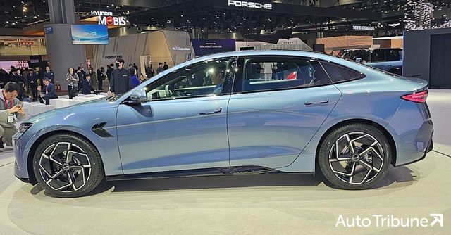 ▲2025 서울모빌리티쇼에 등장한 BYD 씰 (사진=오토트리뷴)