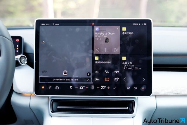 폴스타 4 중앙 디스플레이 /사진=김동민 기자
