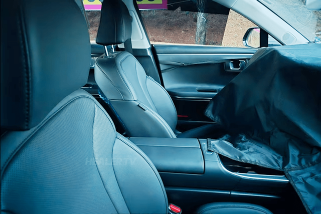 그랜저 부분변경 스파이샷 /사진=유튜브 채널 '힐러TV'