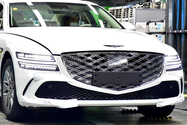 참고사진, 현대차 울산 공장에서 G80을 제조하는 모습 /사진=제네시스