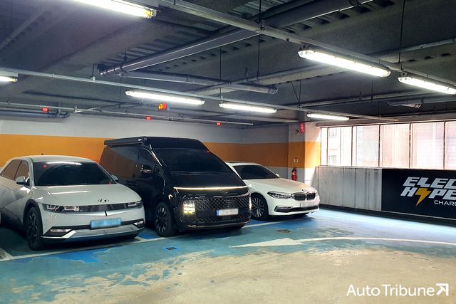 제주도에서 대형마트 진입도 무리 없이 여유로웠던 유로밴 /사진=양봉수 기자