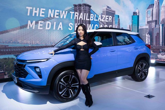 ▲쉐보레 트레일블레이저와 허니제이(사진=한국 GM)