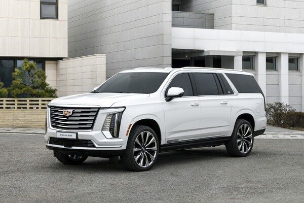 ▲캐딜락 에스컬레이드(사진=캐딜락)