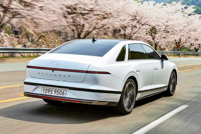 참고사진, 현대 현행 그랜저 /사진=HMG저널