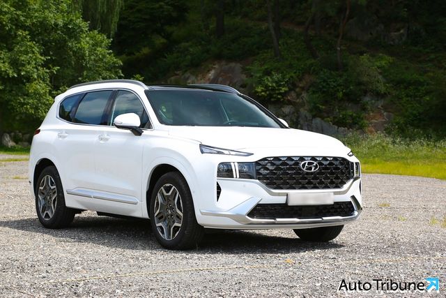 ▲현대 싼타페(사진=오토트리뷴 DB)